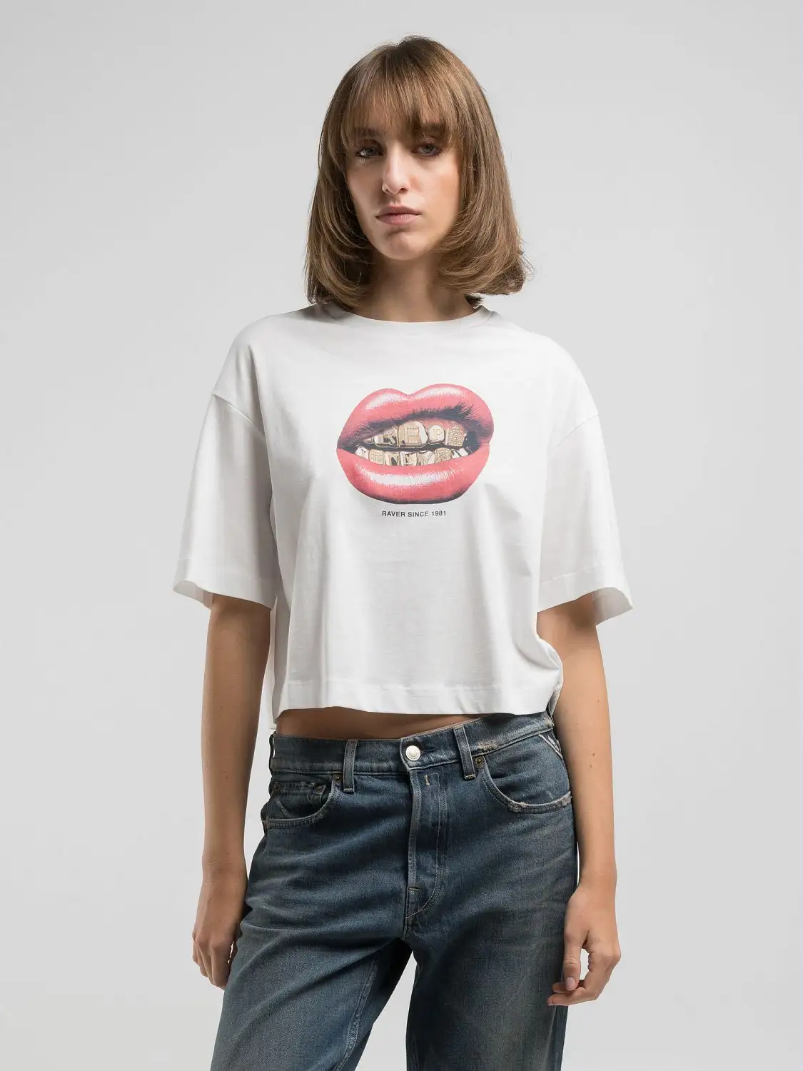 Replay Cropped T-Shirt With Embossed Logo White