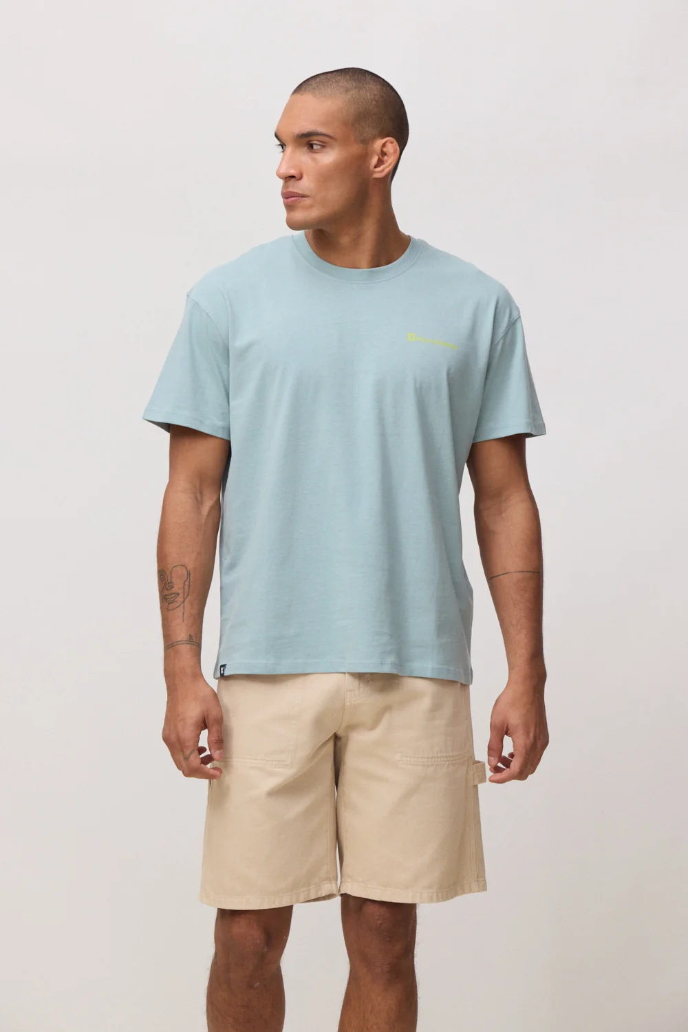 blue banana Gravity Tee Mist